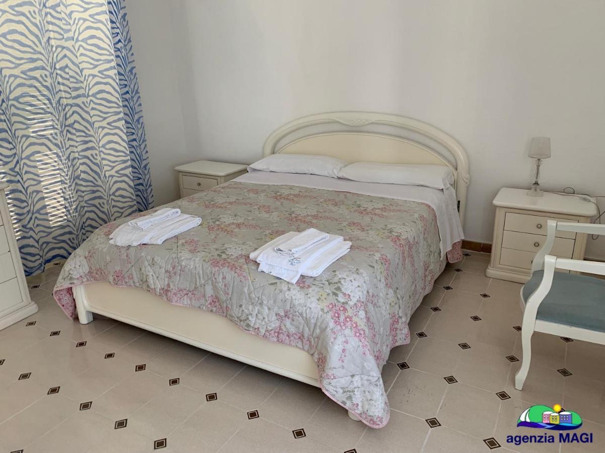 Ferienwohnung Magi - Orchidea Ponza Exterior foto